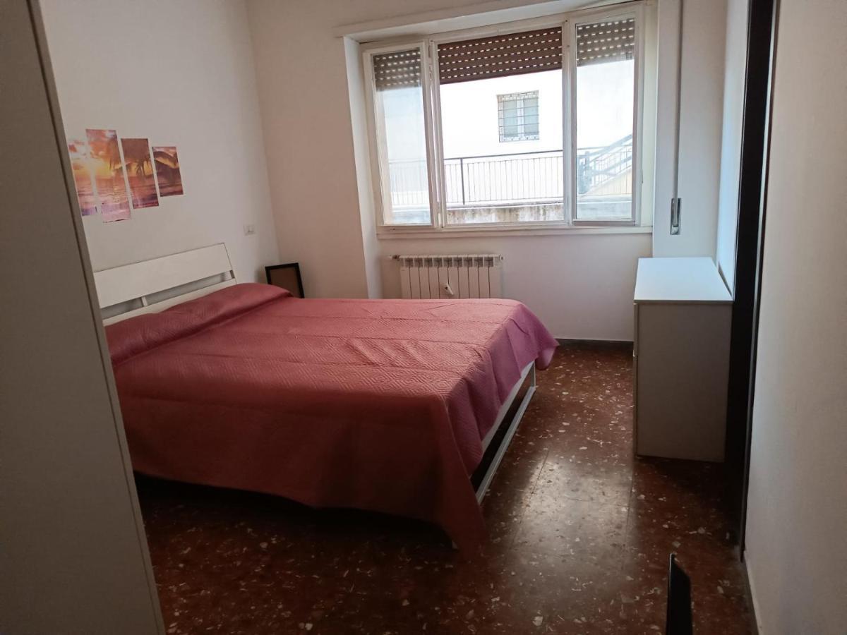 Casa de hóspedes Romamor 2 *